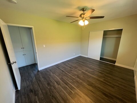 Building Photo - 7925 Vineland Ave