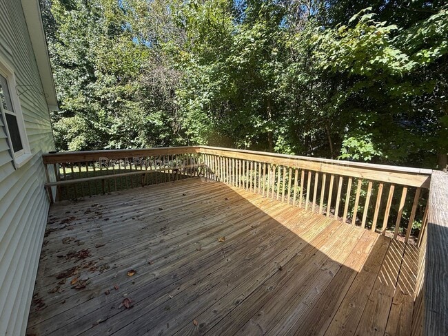 Building Photo - 4005 Sassafras Ct