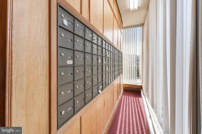 Building Photo - 9701 Fields Rd