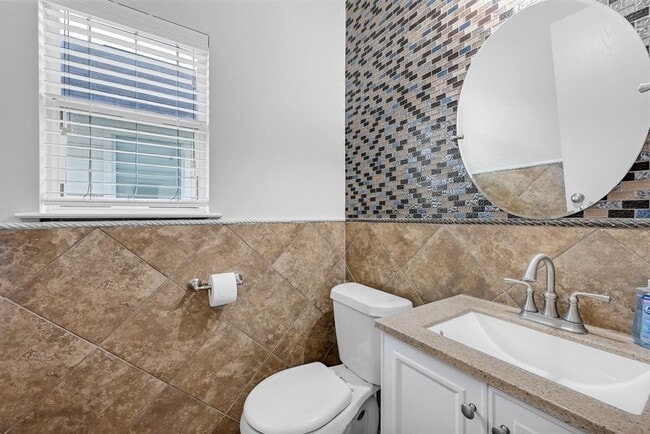 Building Photo - 9307 Harts Garden Ln