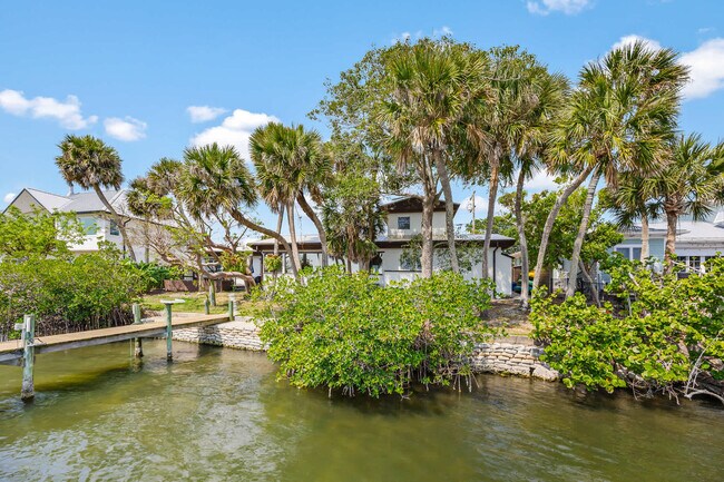 Building Photo - 11560 Dragon Point Dr