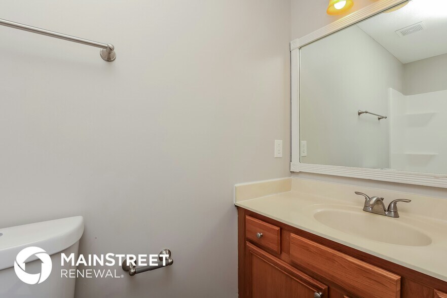 Building Photo - 230 Cool Waters Ct