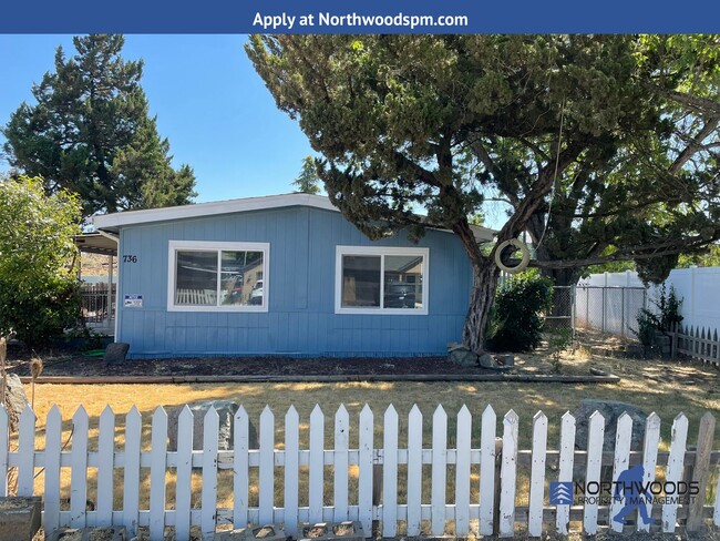 Building Photo - Nice 3 Bedroom 2 Bath Double Wide Manufact...