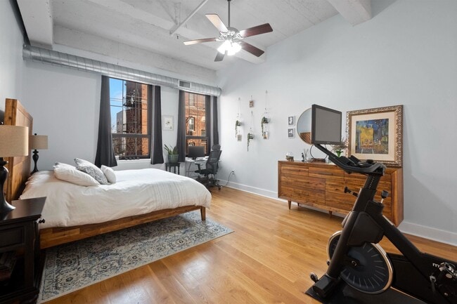 Building Photo - 325 Palisade Ave