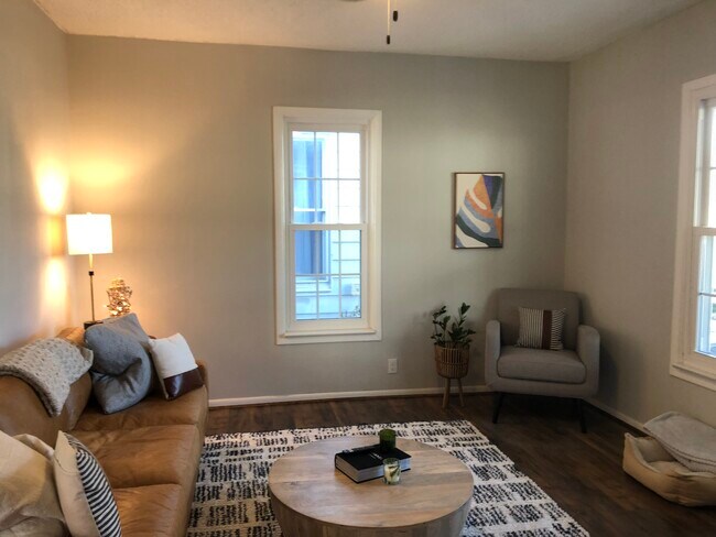 Building Photo - 1623 S State St