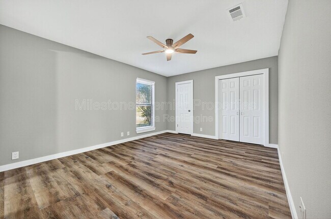 Building Photo - 3014 Jennifer Ave