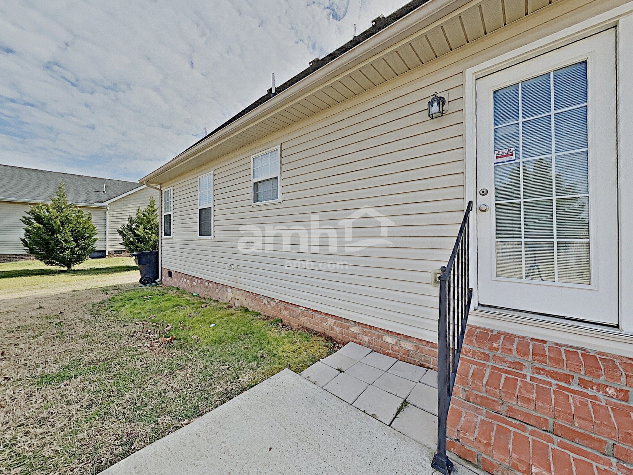 Building Photo - 4864 Ark Ln