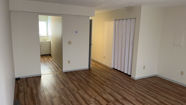 Building Photo - 2753 Brookshire Ln