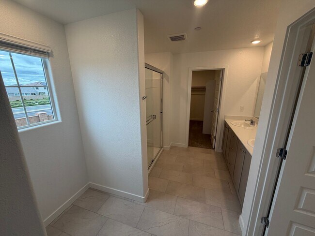 Building Photo - 3 Bedroom | 2.5 Bathroom | New two-story home in Elk Grove