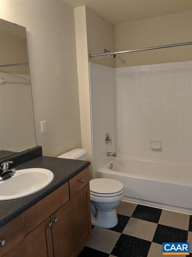 Building Photo - 767 Denali Way