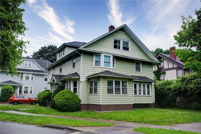 Primary Photo - 84 Canterbury Rd