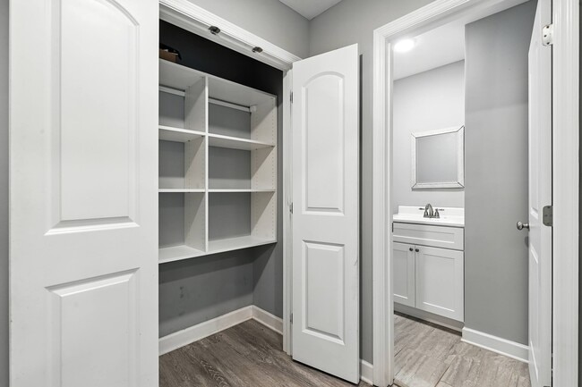 Building Photo - 3133 Bakertown Station Way