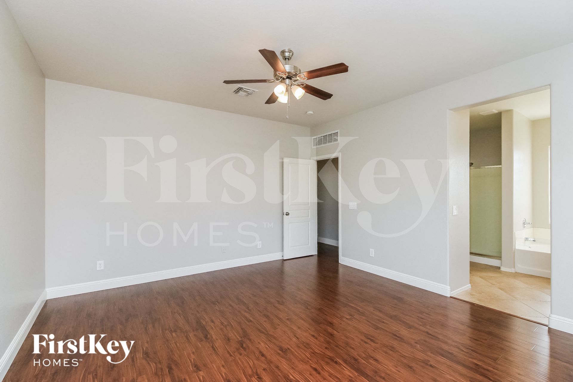 Building Photo - 1252 W Vineyard Plains Dr