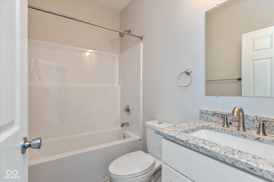 Bathroom - 227 N Hamilton Ave