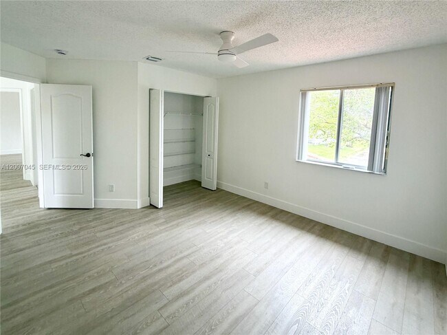 Building Photo - 6744 SW 195th Ave
