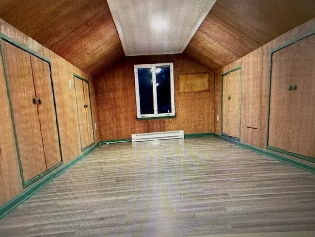 Building Photo - Welcome to this beautiful single-family home in South Euclid, OH.