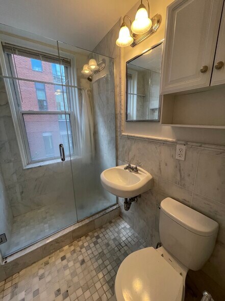 Building Photo - 29 Worthington St
