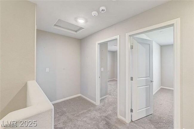 Building Photo - 534 Lassen Falls Ct