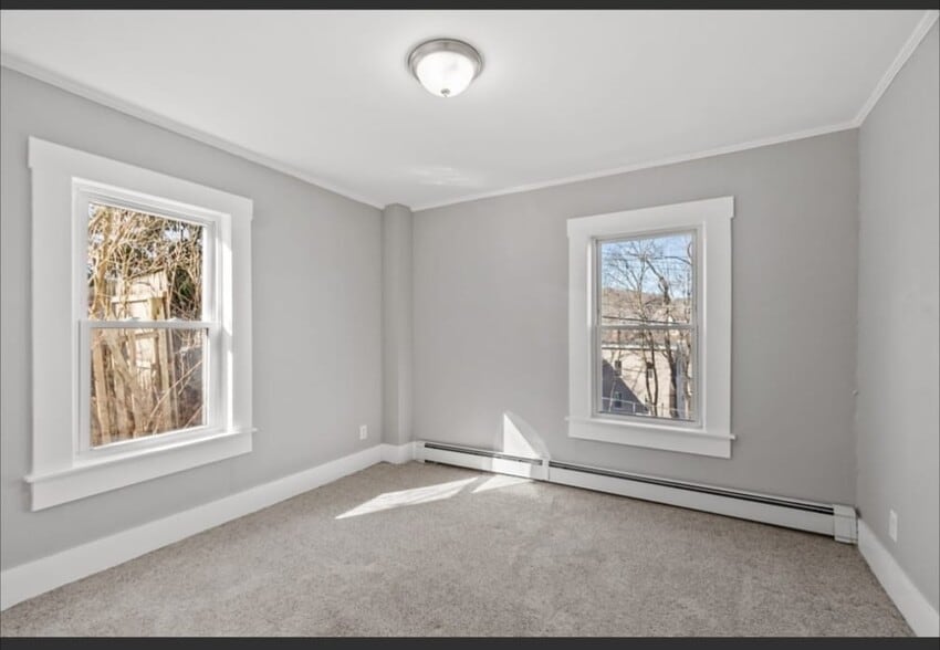 Building Photo - 90 Leighton St