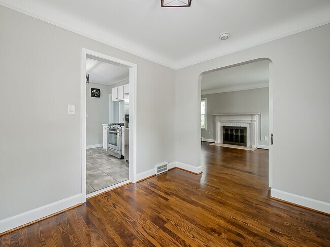 Building Photo - 21530 Olmstead St