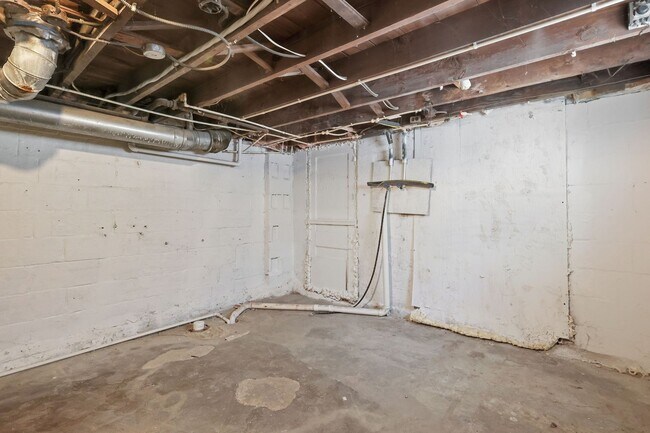 Building Photo - 783-785 S 18th St