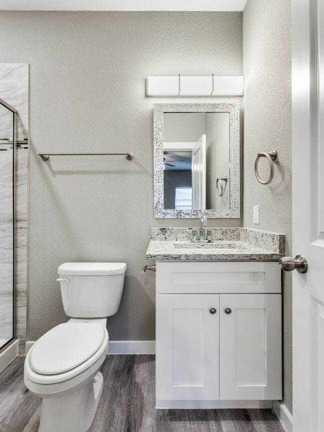 Building Photo - 3205-3207 Karen St