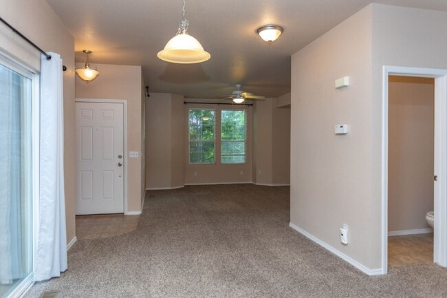 Building Photo - 6563 Silverwind Cir