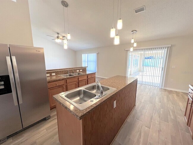 Building Photo - 48 Pennsylvania Ln