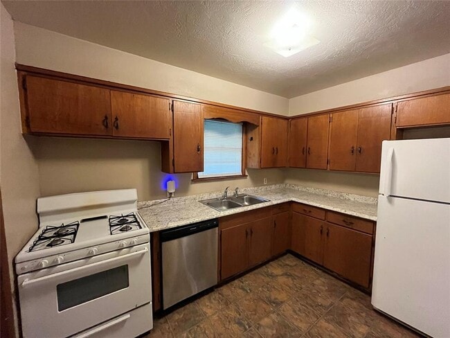 Building Photo - 1603 Franklin Dr