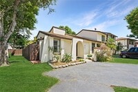 Building Photo - 6701 SW 129th Ct