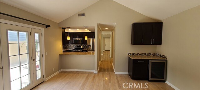 Building Photo - 709 Oceanhill Dr