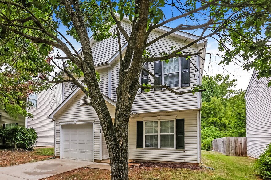 Building Photo - 6727 Hidden Forest Dr