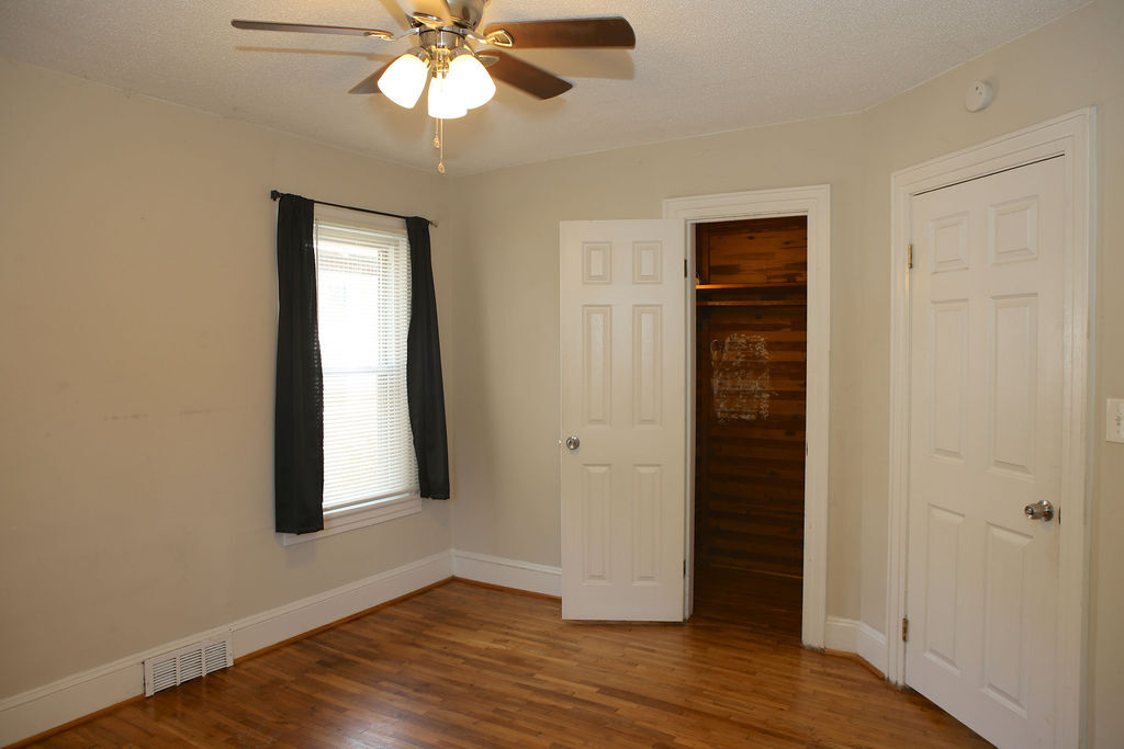 Building Photo - 2214 Walker Ave