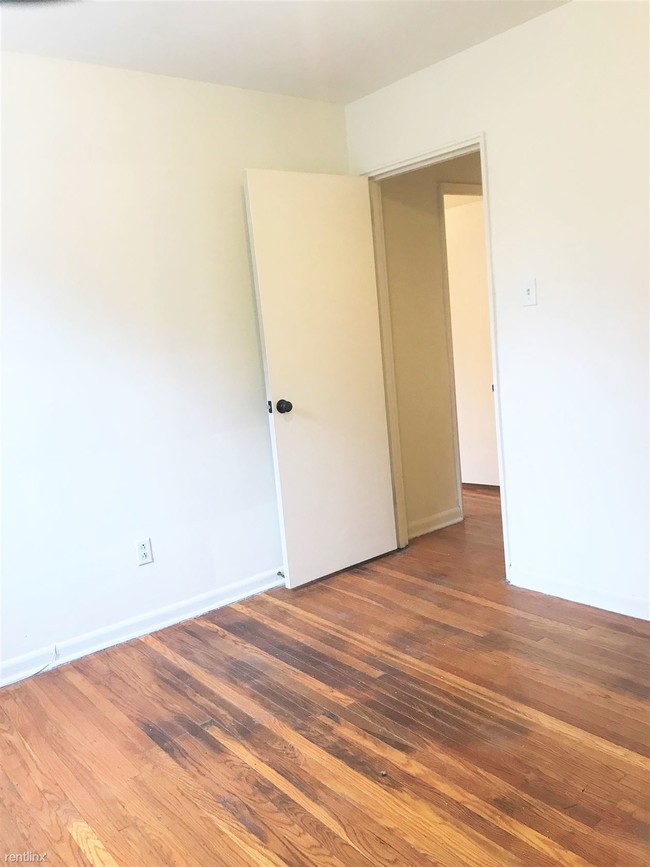 Building Photo - 2 br, 1 bath  - 570 N 23rd St Apt 9A