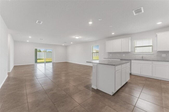 Building Photo - 9642 Summers Cay Cir