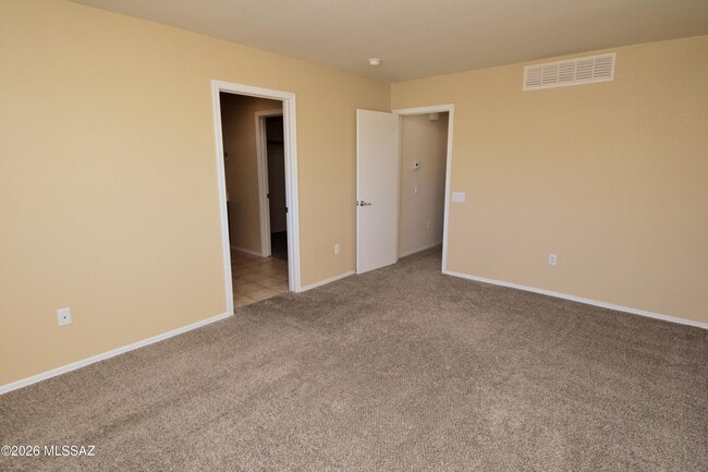 Building Photo - 10610 E Pleasant Pasture Dr
