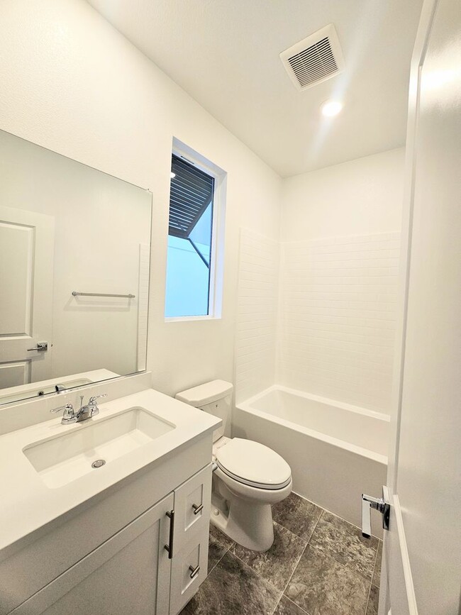 Building Photo - Rockport Ranch Beautiful Brand New Lennar ...