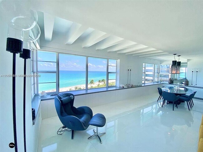 Building Photo - 5255 Collins Ave