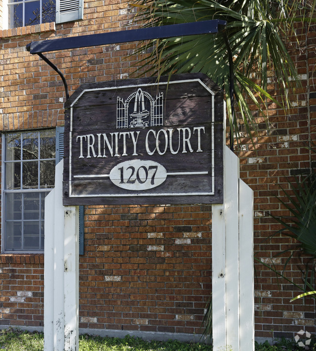 Building Photo - Trinity Court