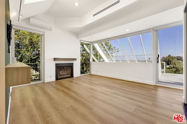 Building Photo - 4051 Weslin Ave