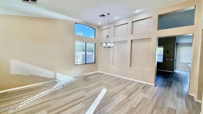 Building Photo - 1543 S Sean Ct