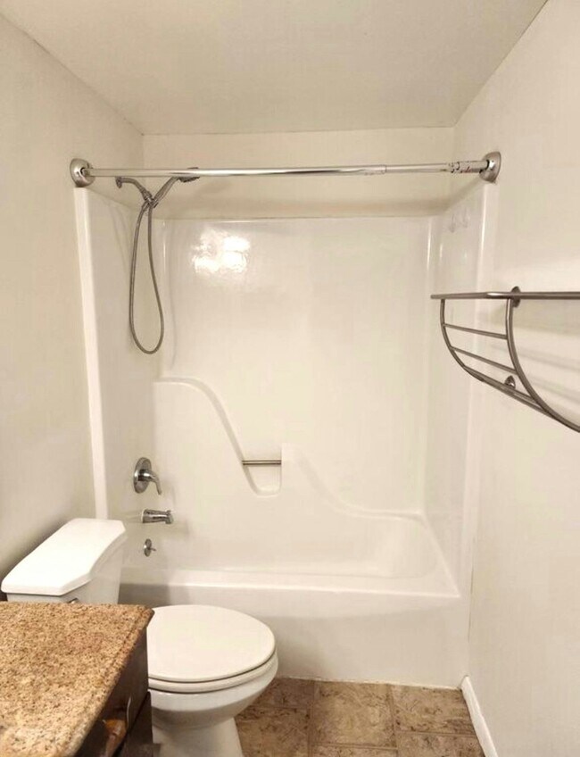 Building Photo - 12325 Boncrest Dr