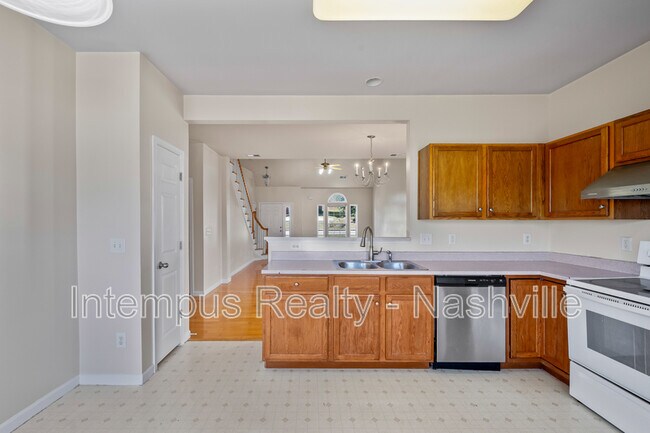 Building Photo - 2544 Jordan Ridge Dr