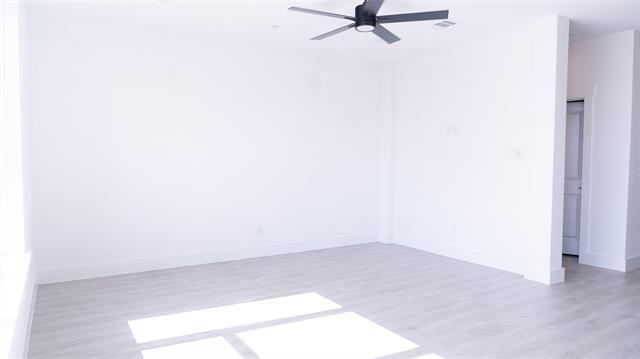 Building Photo - 2558 Campden Mews