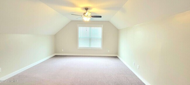 Building Photo - 3924 Pensacola Dr