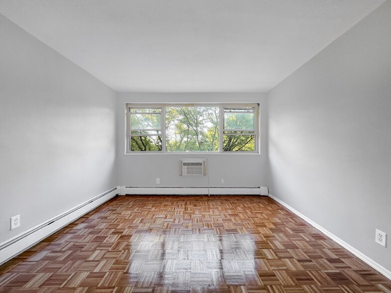 Building Photo - 350 Elmora Ave