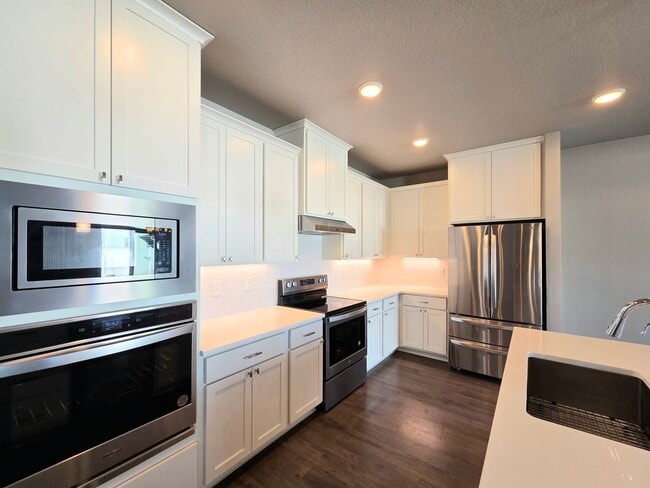 Building Photo - ** MOVE-IN SPECIAL! ** New 4-Bed Rambler | Fenced Yard | 2-Car Garage | Move-In Ready! Quincy!