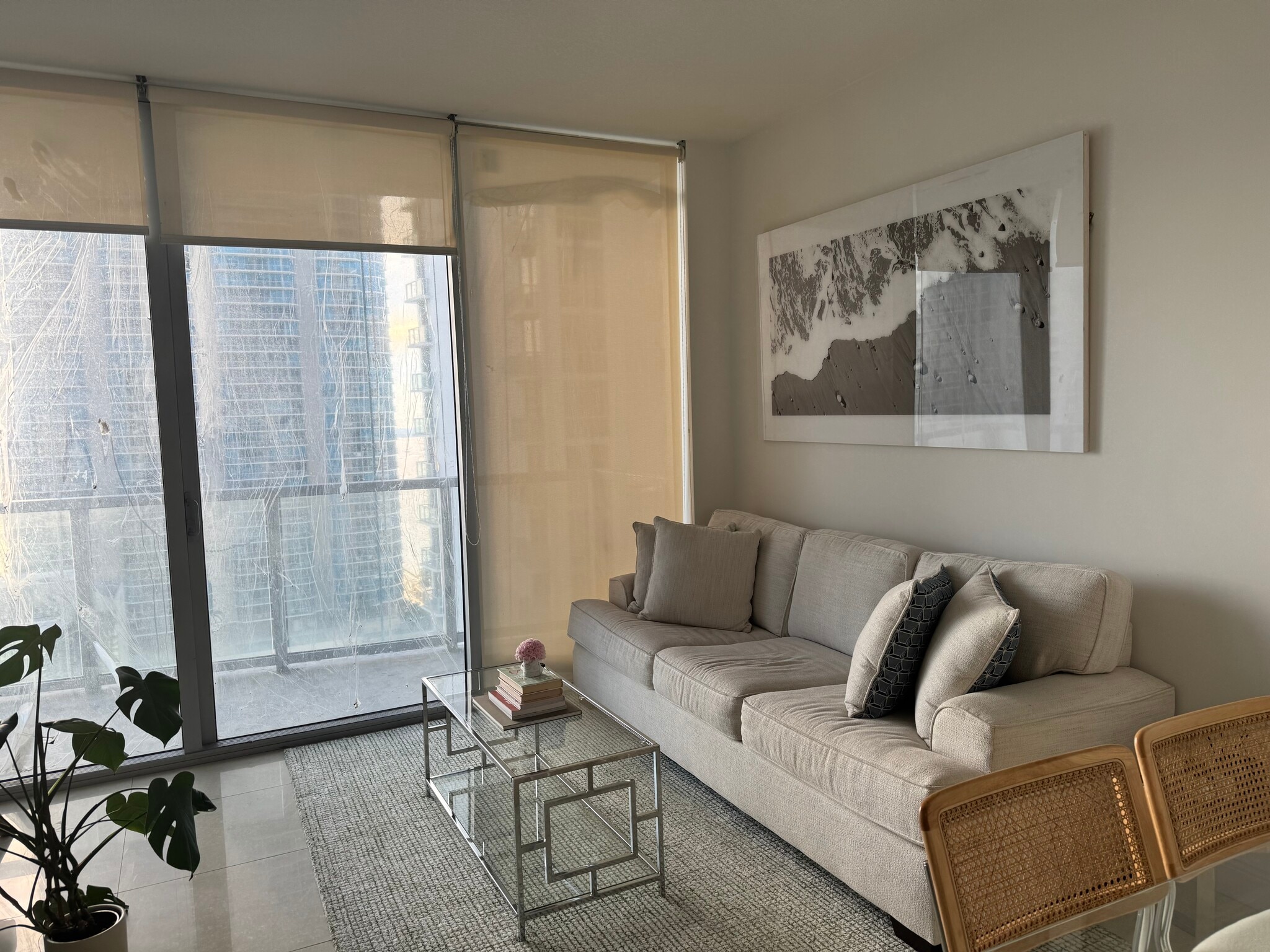 Building Photo - 1050 Brickell Ave