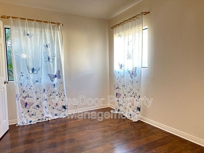 Building Photo - 6204 Gretna Ave