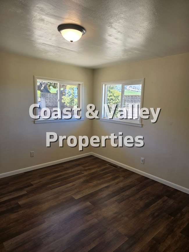 Building Photo - River Road Property for RENT!!!